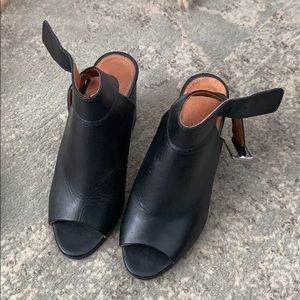 Blues favorite shoes